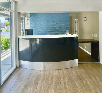 Marina Village Inn - Lobby
