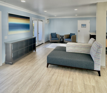 Marina Village Inn - Lobby