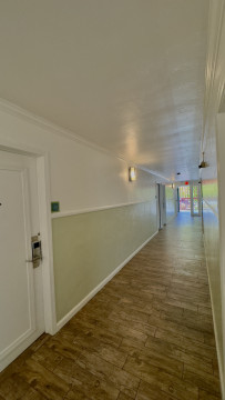 Marina Village Inn - Hallway